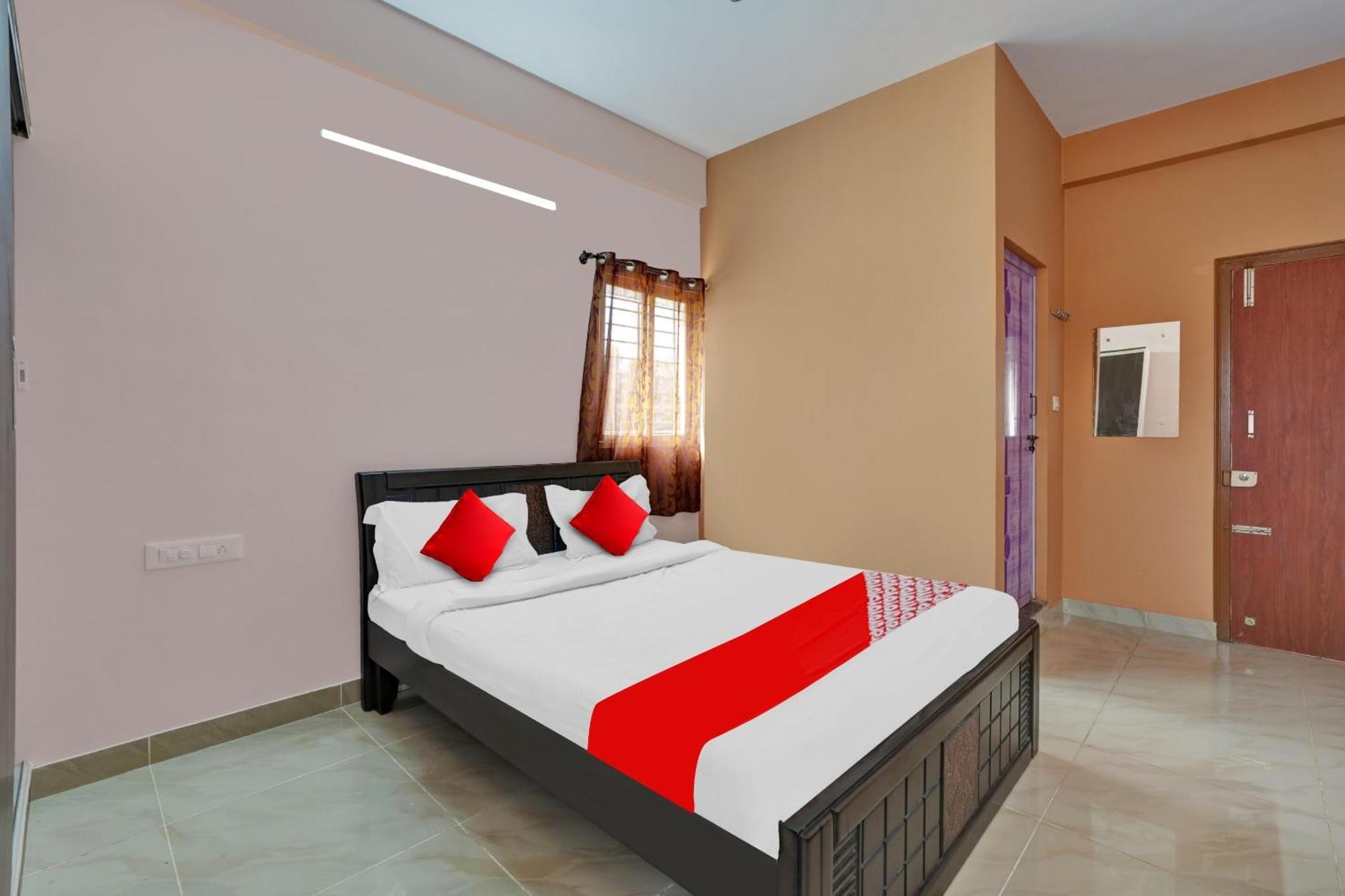 Spot On Sanjay Lodge Yelahanka Extérieur photo
