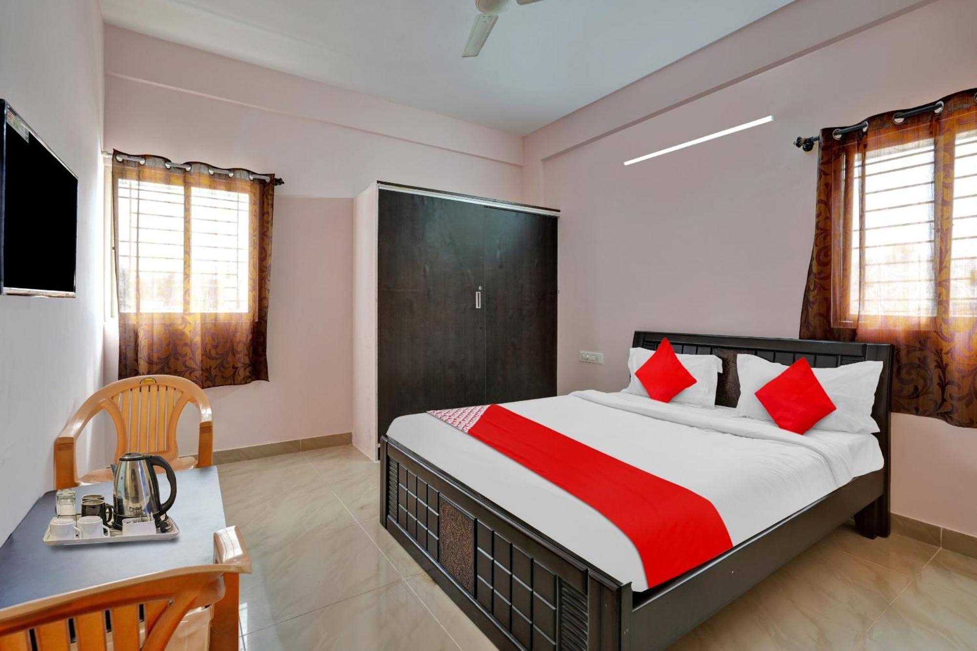 Spot On Sanjay Lodge Yelahanka Extérieur photo